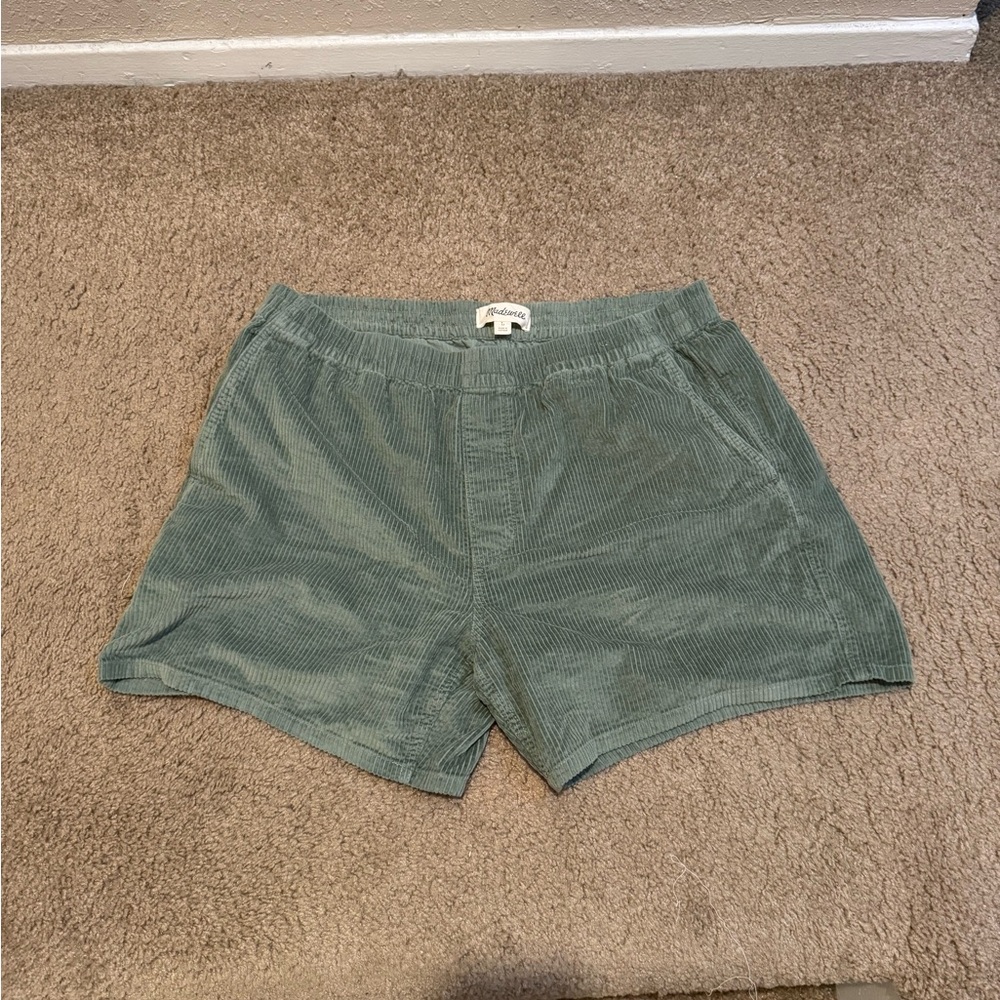 Madewell Green Corduroy Pull-On Shorts 5.5” inseam